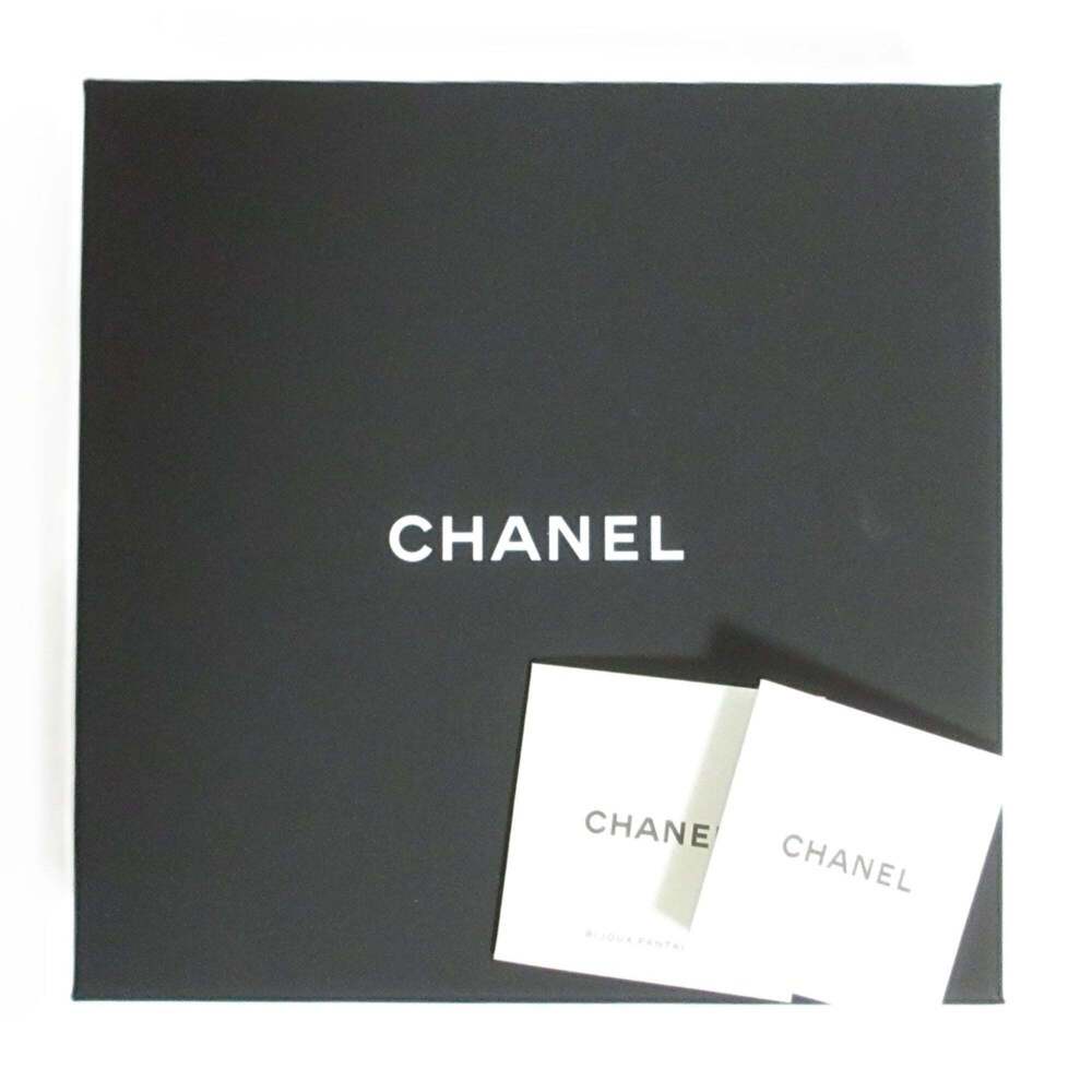 CHANEL Gold Pearl Logo Necklace - Picture 11 of 11